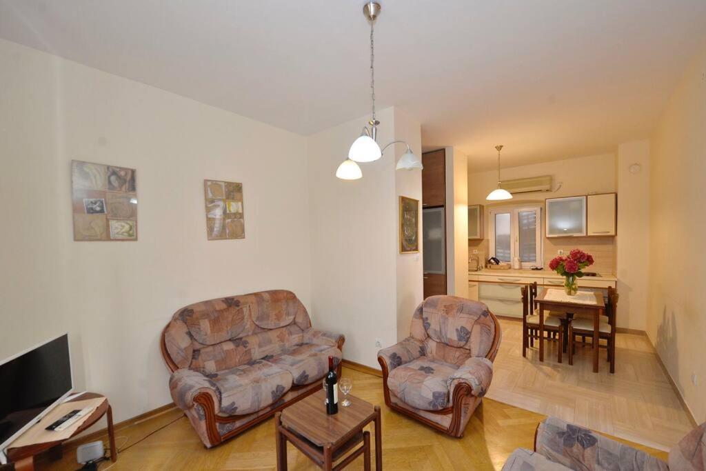 Apartment Cathedral Котор Екстериор снимка